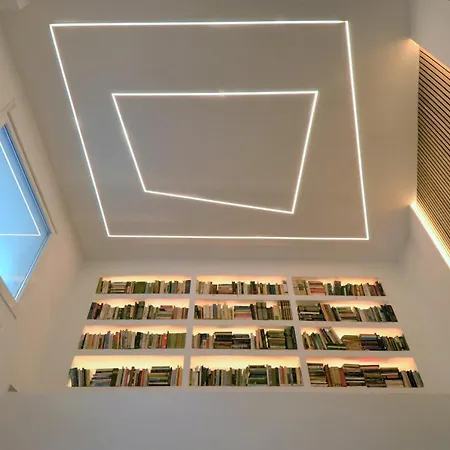Biblioteca De Lujo En El Centro Historico De Apartmán