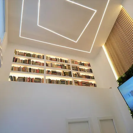 Biblioteca De Lujo En El Centro Historico De Apartmán